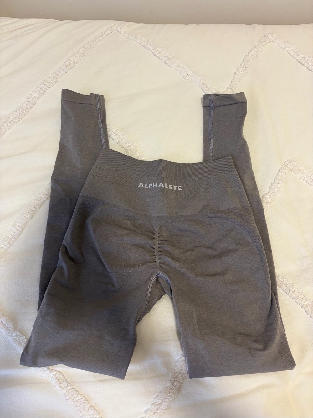 Alphalete Charcoal Gray Scrunch Seamless Leggings